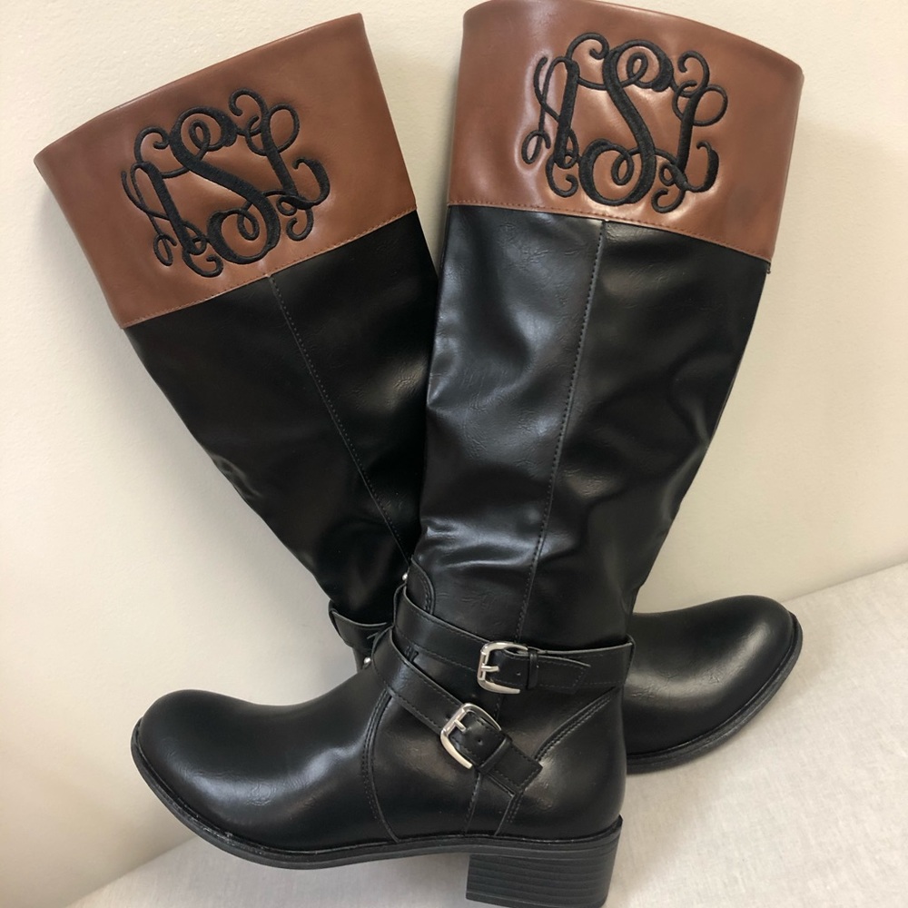 Boots with your initials embroidered monogram
